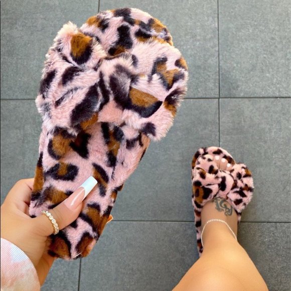 Mata Shoes - Pink Leopard Slippers